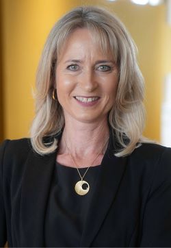 Andrea Decker