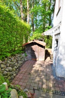 Charmantes Reihenendhaus mit sonniger Süd-West-Terrasse und traumhaftem Garten!