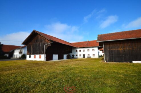 Unverbaubares Bauernanwesen mit landwirtschaftlichen Flächen! – Teilflächenverkauf möglich –