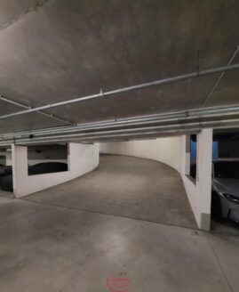 TG-Stellplatz ohne Durchfahrtsverkehr und breiter Zufahrt
++Decker Immobilien++