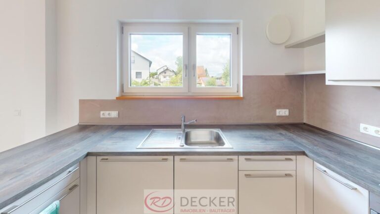 Modern wohnen in Schwindegg – sofort bezugsfrei!