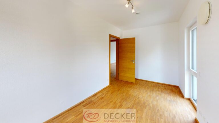 Modern wohnen in Schwindegg – sofort bezugsfrei!